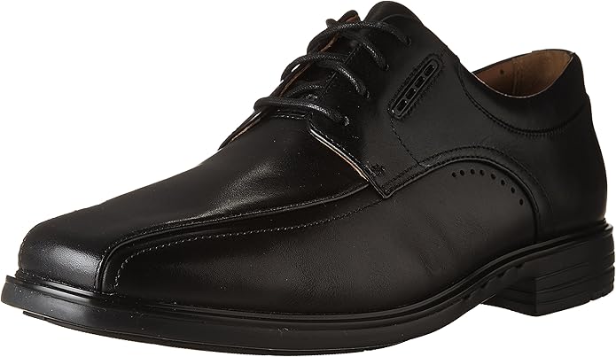 clarks un kenneth way