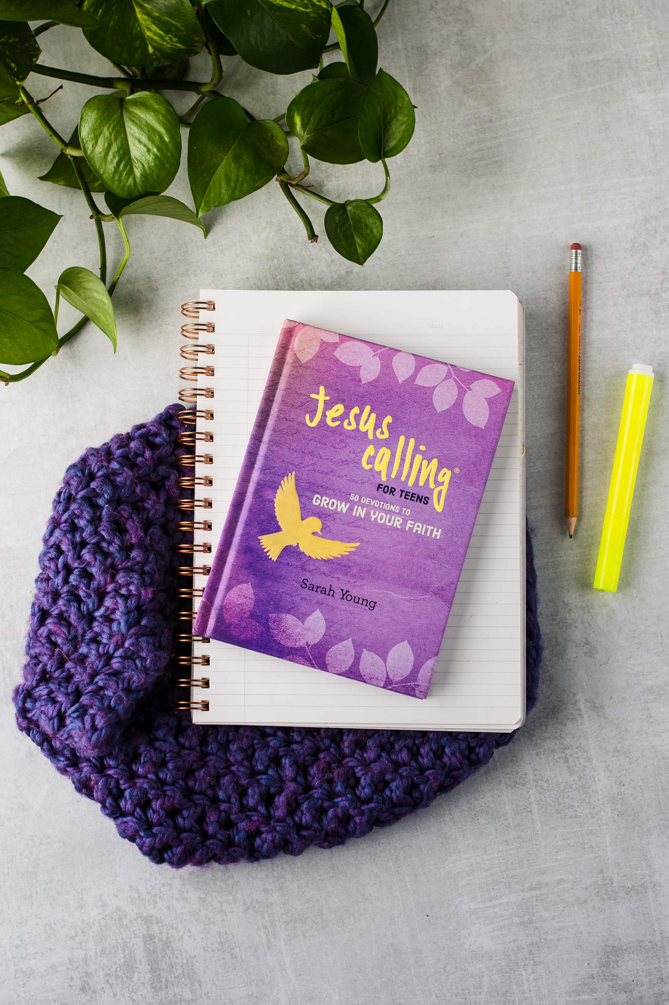 Jesus Calling: 50 Devotions to Grow in Your Faith: (A Devotional for Teens on Spiritual Growth)