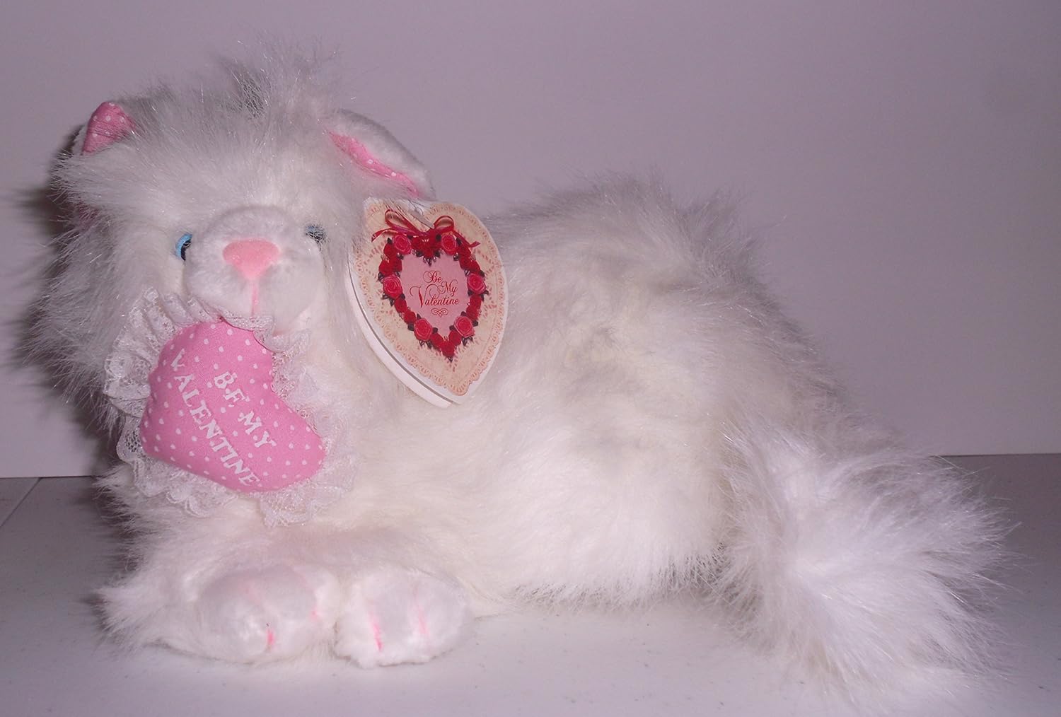 Amazon Com Wal Mart Long Haired White Cat Kitten With Be My