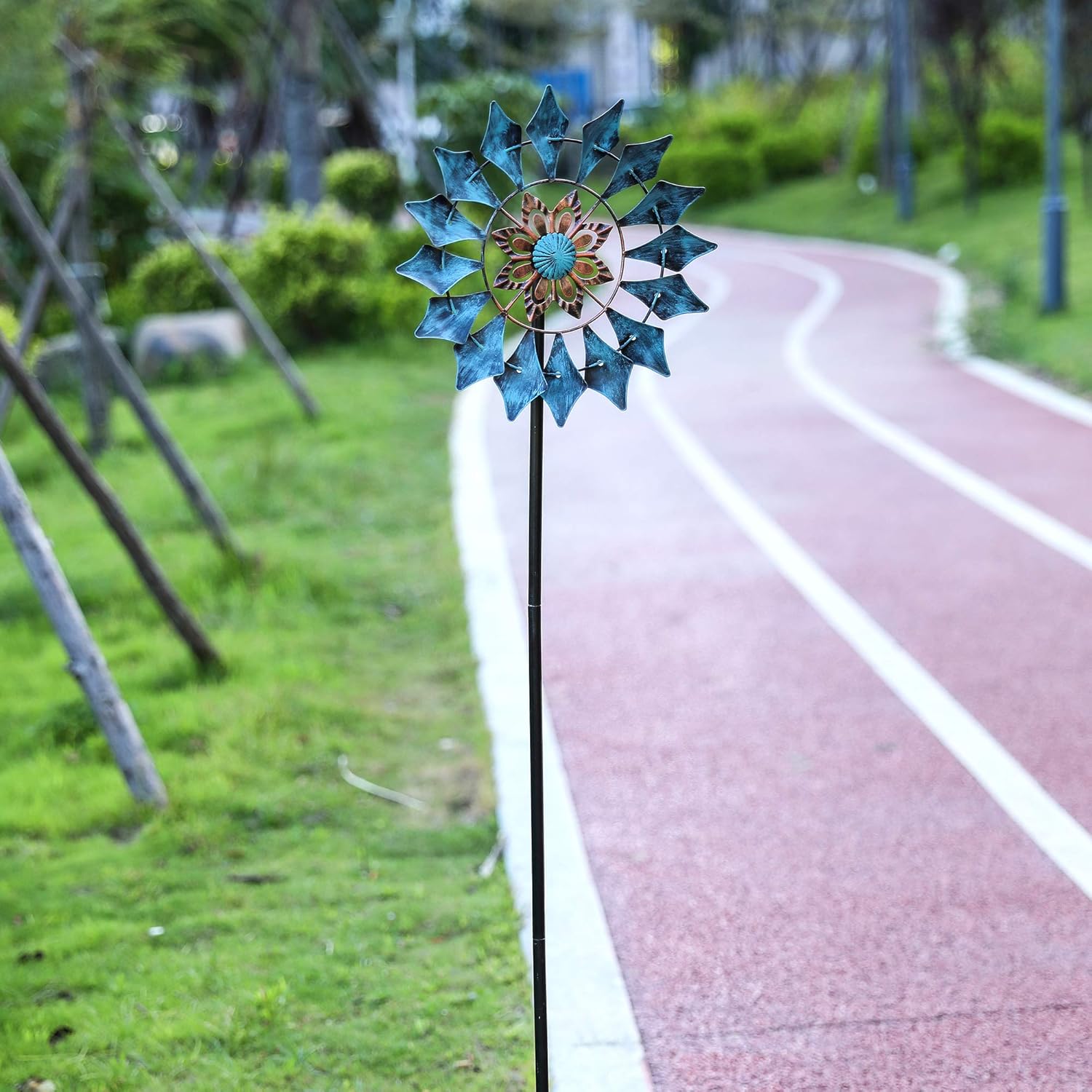 SteadyDoggie Wind Spinner Emerald 61in Single Blade Easy Spinning Kinetic Wind Spinner for Outside – Vertical Metal Sculpture Stake Construction for Outdoor Yard Lawn & Garden : Garden & Outdoor