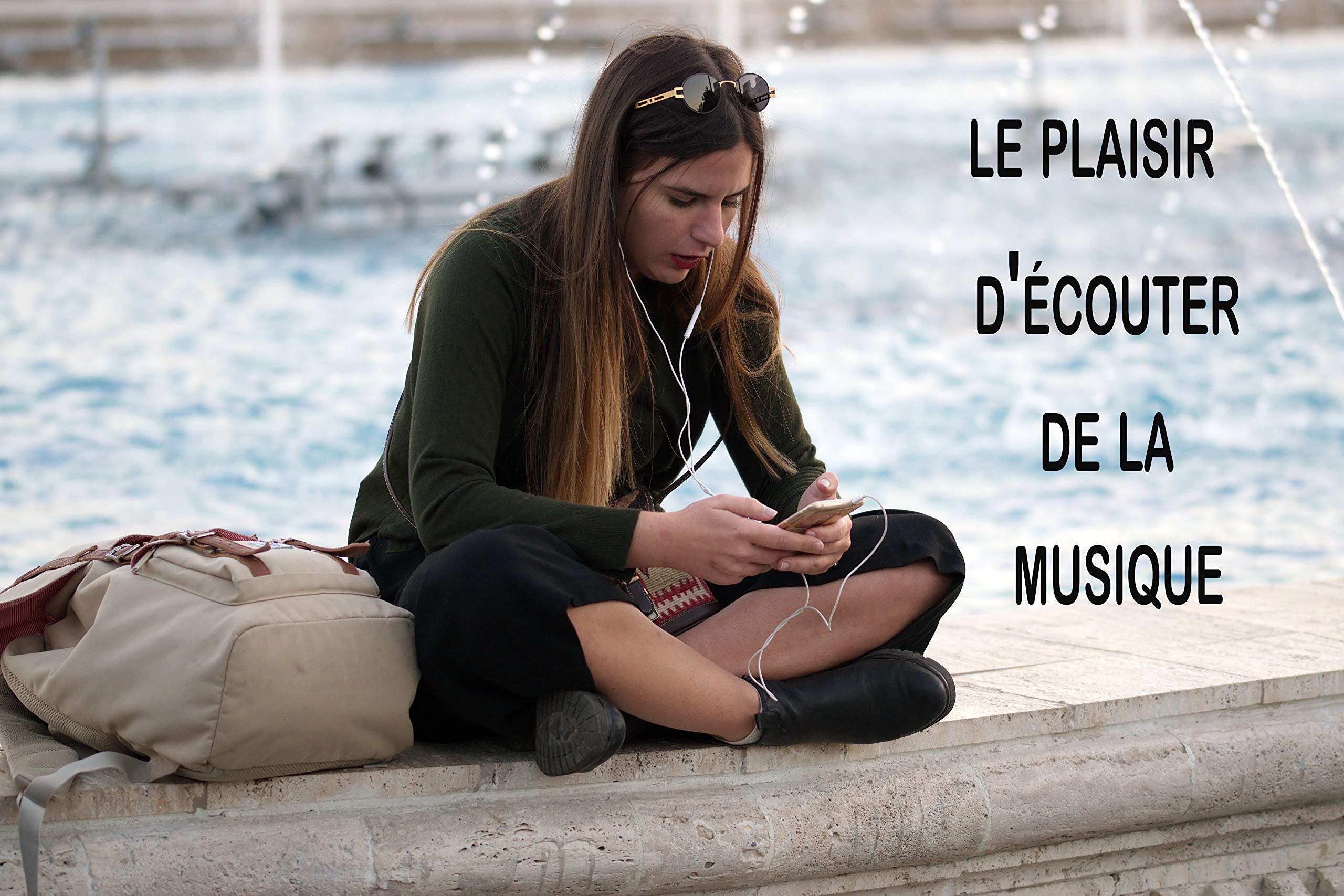 RBO Ecouteurs Intra-Auriculaires Filaires Kit Piéton Muni d\'un Micro et Contrôle de Volume - Kit Main Libre avec Une présence de Bass Compatible avec Les Smartphones avec Jack 3.5mm (1 Pack)