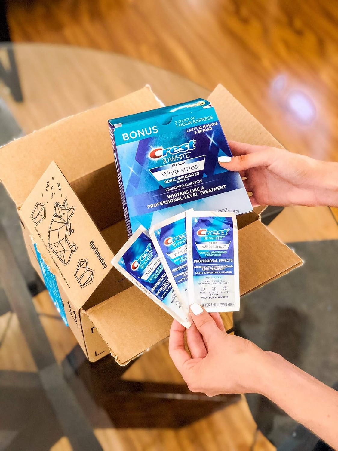 Crest 3D White Professional Effects Whitestrips 20 Treatments + Crest 3D White 1 Hour Express Whitestrips 2 Treatments - Teeth Whitening Kit: Beauty