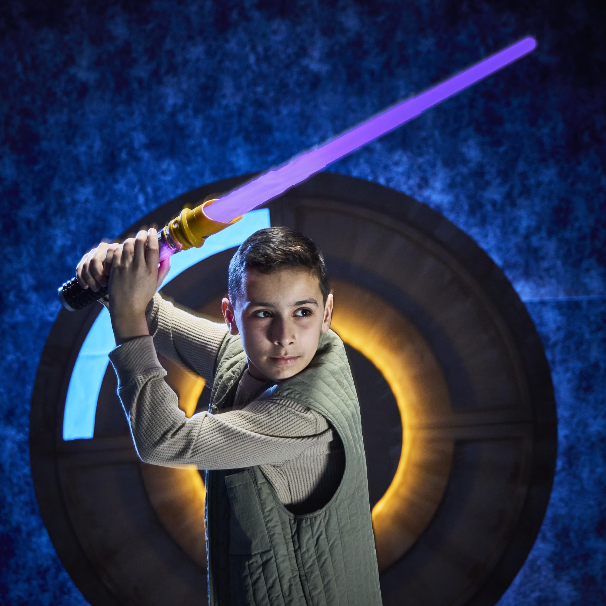 STAR WARS STAR WARS Power Crystal Lightsaber, 7 Colors & 10 Crystals, 50+ Color-Changing Combinations, Lights & Sounds, Toys for Boys & Girls, Kids, Ages 4+