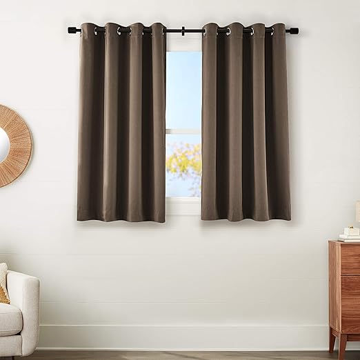 Amazon Com Amazonbasics Theatre Grade Heavyweight Blackout Window