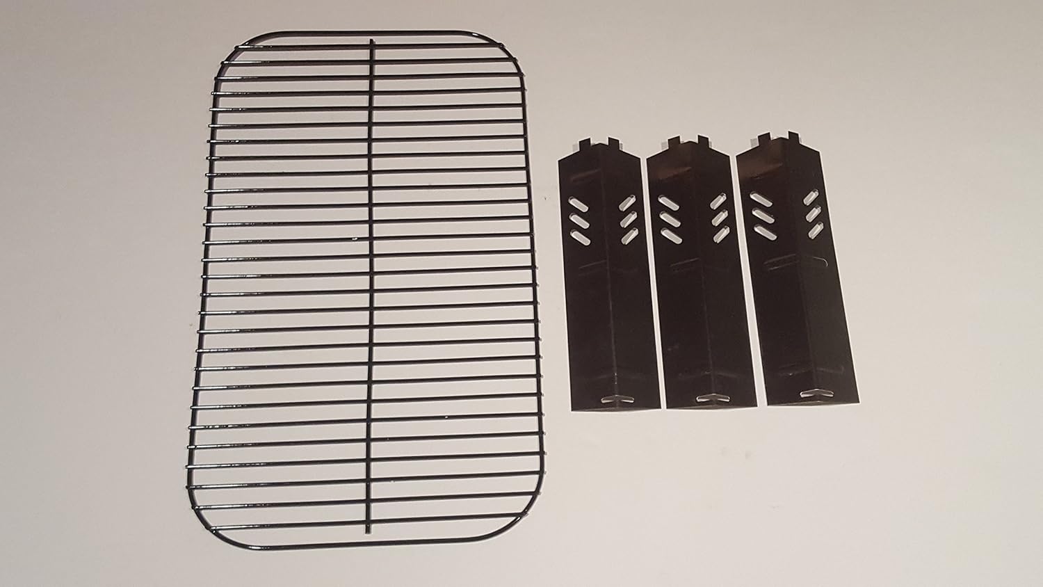 Set of Porcelain Steel Wire Cooking Grid Replacement and Three Heat Plates for Gas Grill Model Backyard Grill BY13-101-001-11 : Garden & Outdoor