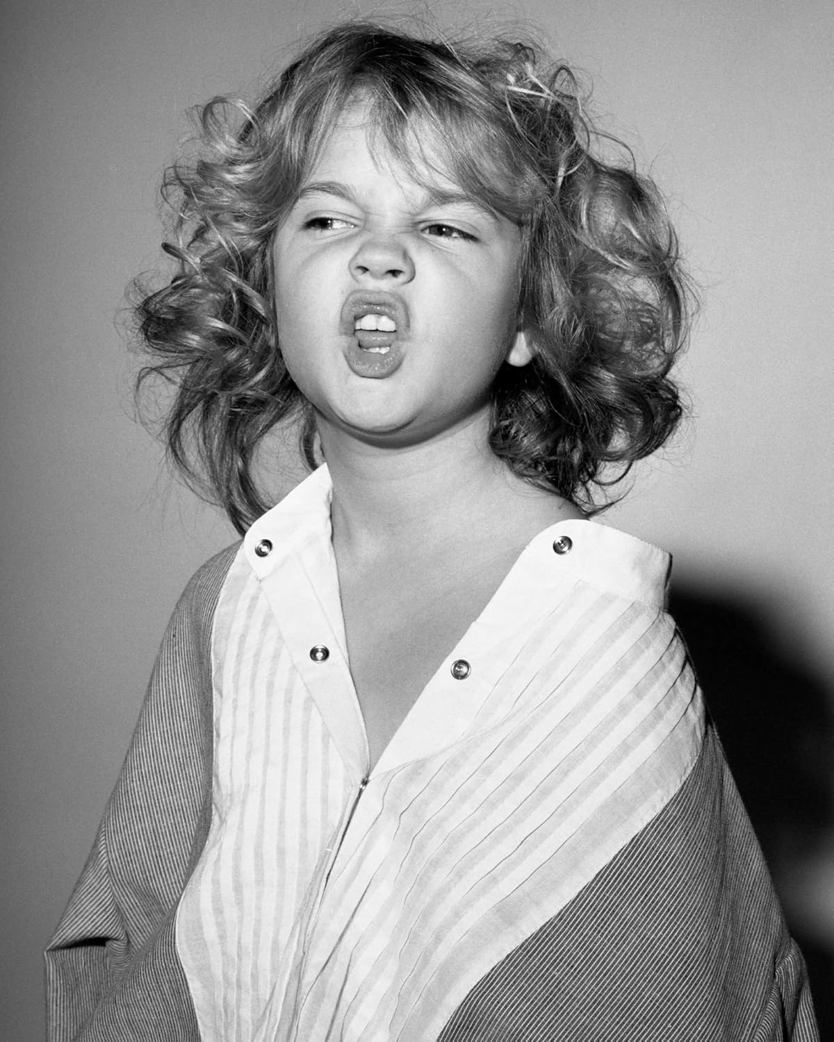 Photographs - Drew Barrymore 8 x 10 / 8x10 Glossy Photo Picture Image #3