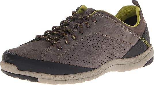 gore tex clarks desert boots
