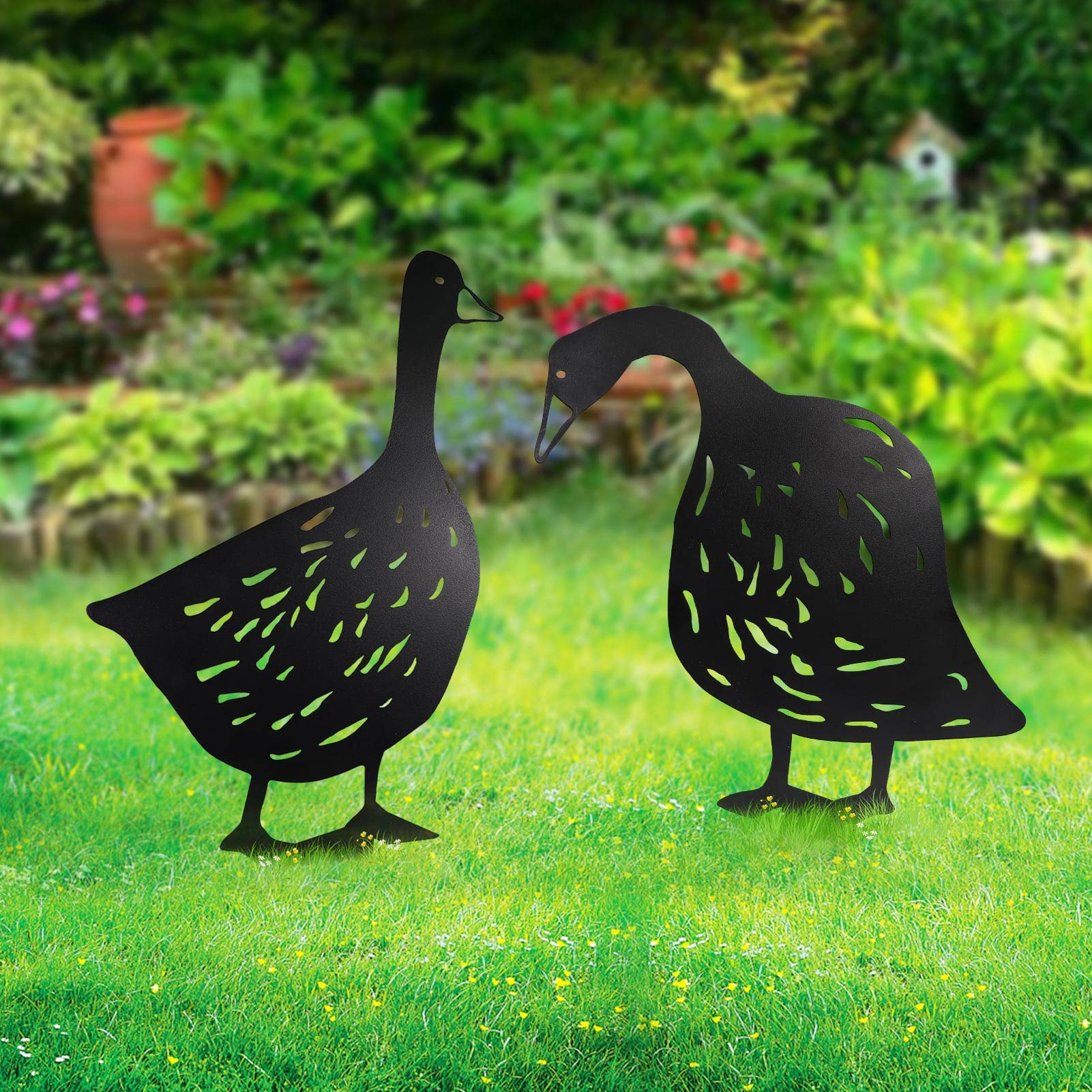 KOLYMAX 2 PCS Goose Silhouette Yard Art Garden Decorative Stake Hollow Out Animals Silhouette Statue Decor, Black Goose Statue Sets for Pathway, Floor, Garden, Lawn, Outdoor Decoration