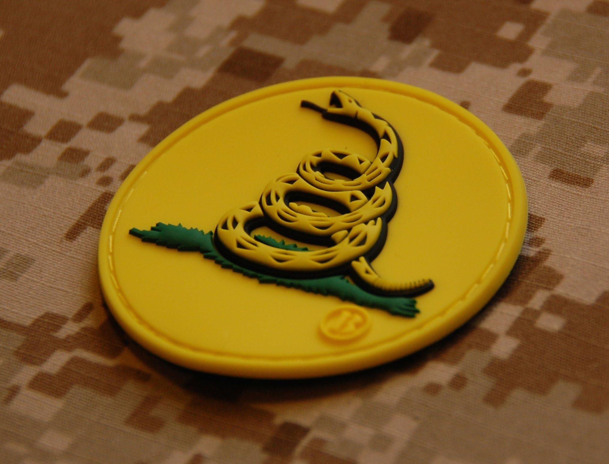 Yellow PVC Gadsden Flag Don't Tread on Me Tacticool Ig Militia Morale Patch