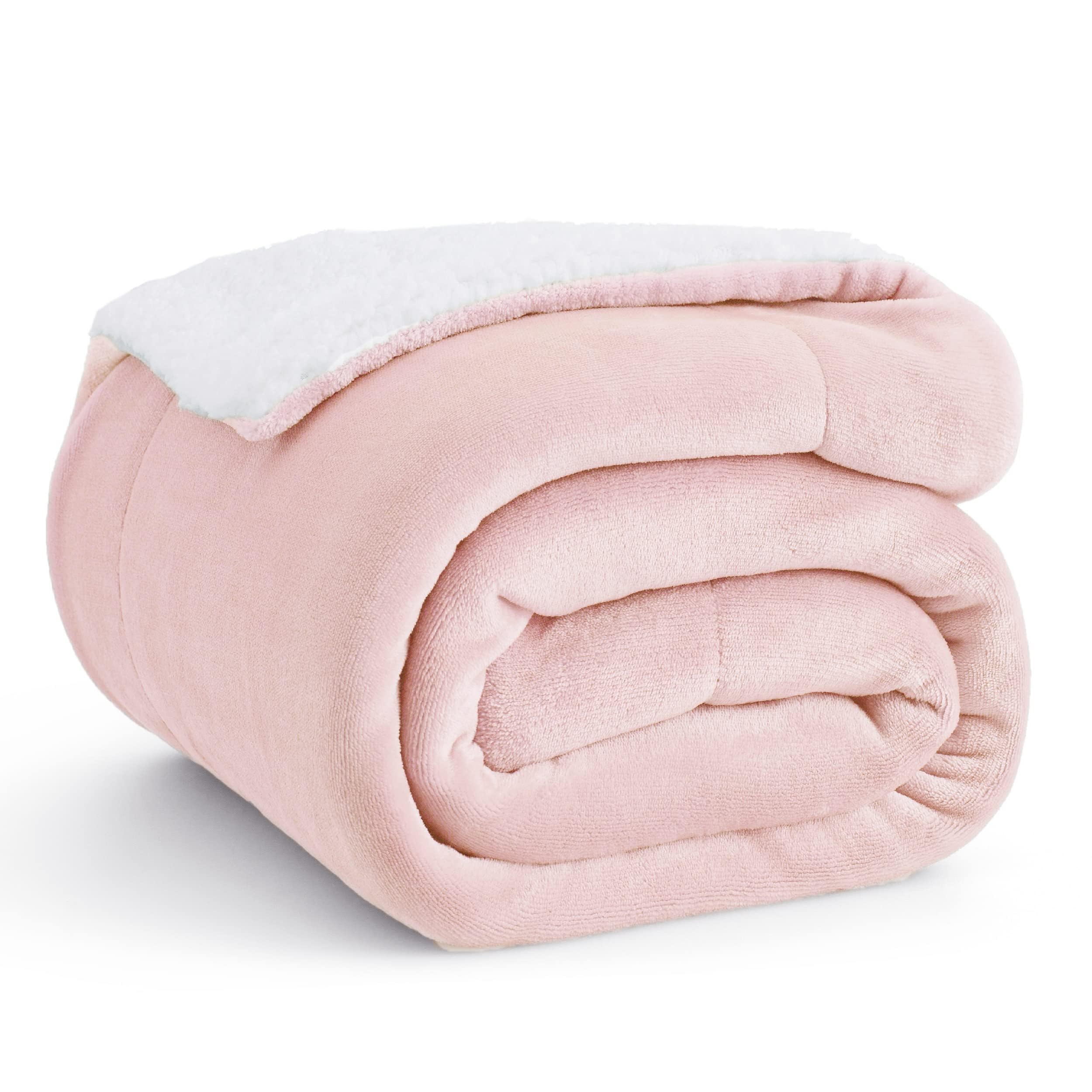 Bedsure Sherpa Fleece Throw Blanket - Thick and Warm, Fluffy Microfiber Solid & Soft Blankets for Bed and Couch Double/Twin Size, Pink, 150x200cm — image 1