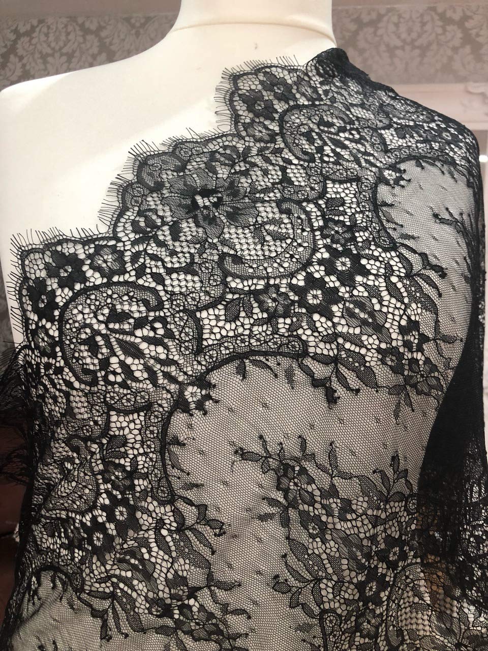 Chantilly Lace Floral Bridal/Wedding Dress Flower Fabric Scallop Trim Applique Clothing Curtains Black/Off White 300cmx41cm ALE12 (Black)