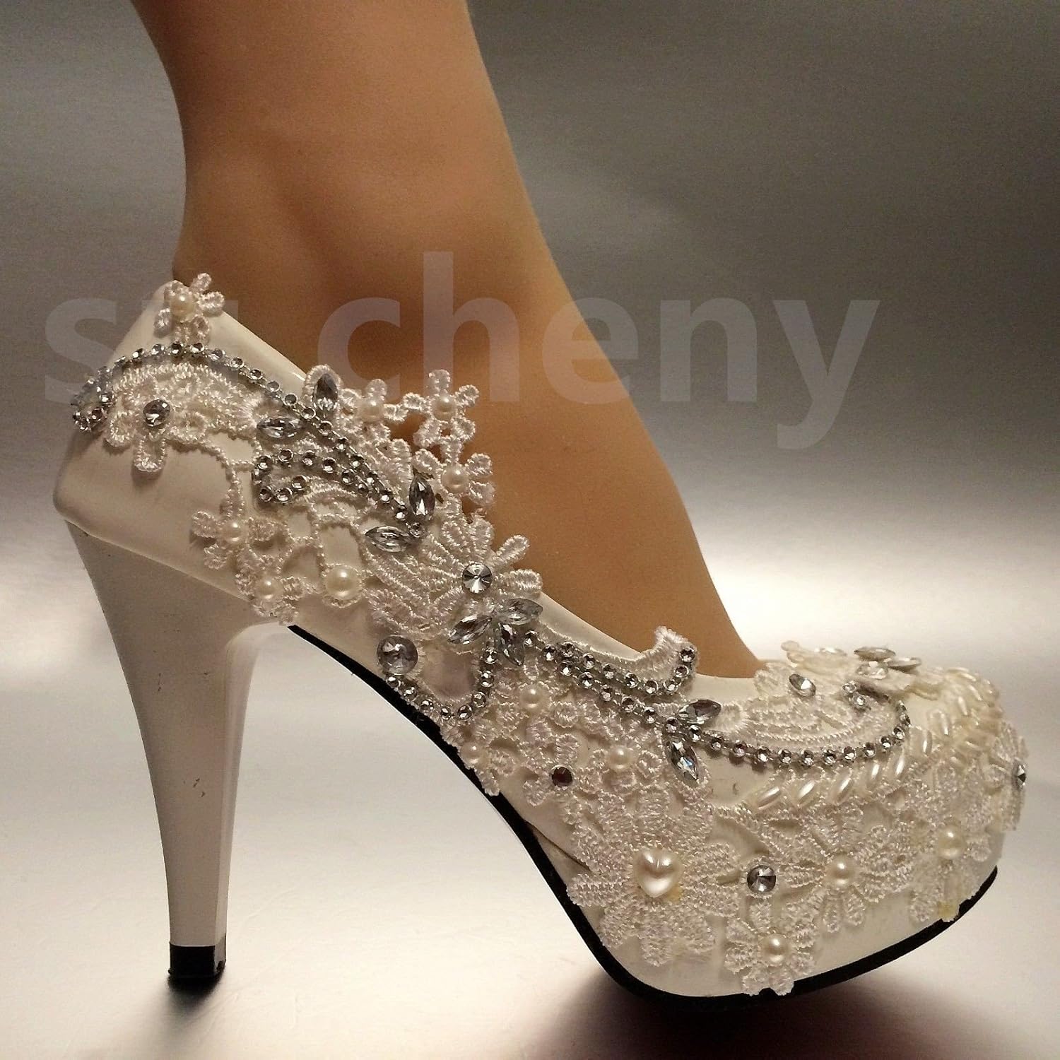 white heels size 5