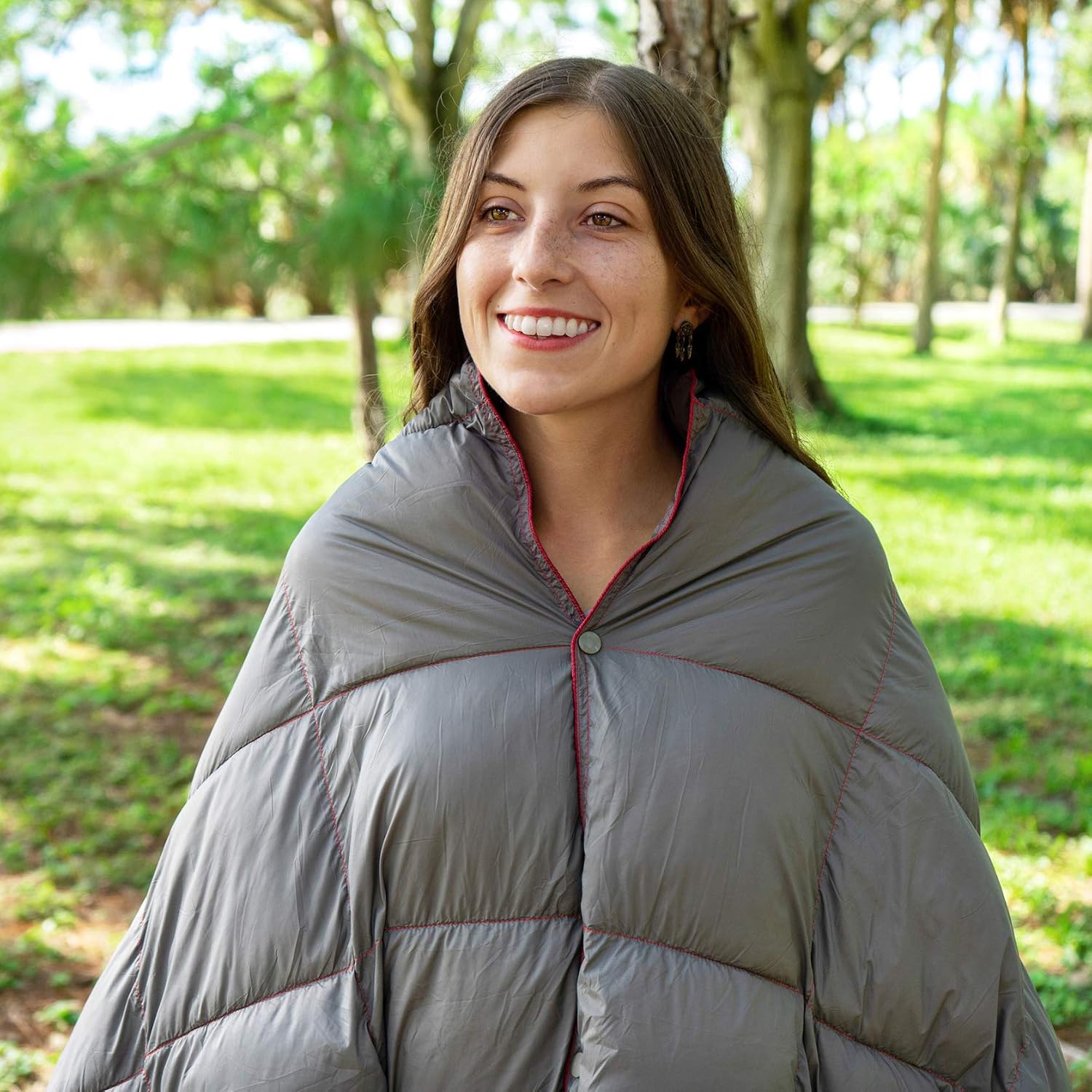 Get Out Gear Double Puffy Camping Blanket - Extra Puffy, Packable, Lightweight and Warm | Ideal for Outdoors, Travel, Stadium, Festivals, Beach, Hammock | Water-Resistant Camp Quilt (Gray/Burgundy): Kitchen & Dining