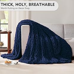 L'AGRATY Chunky Knit Blanket