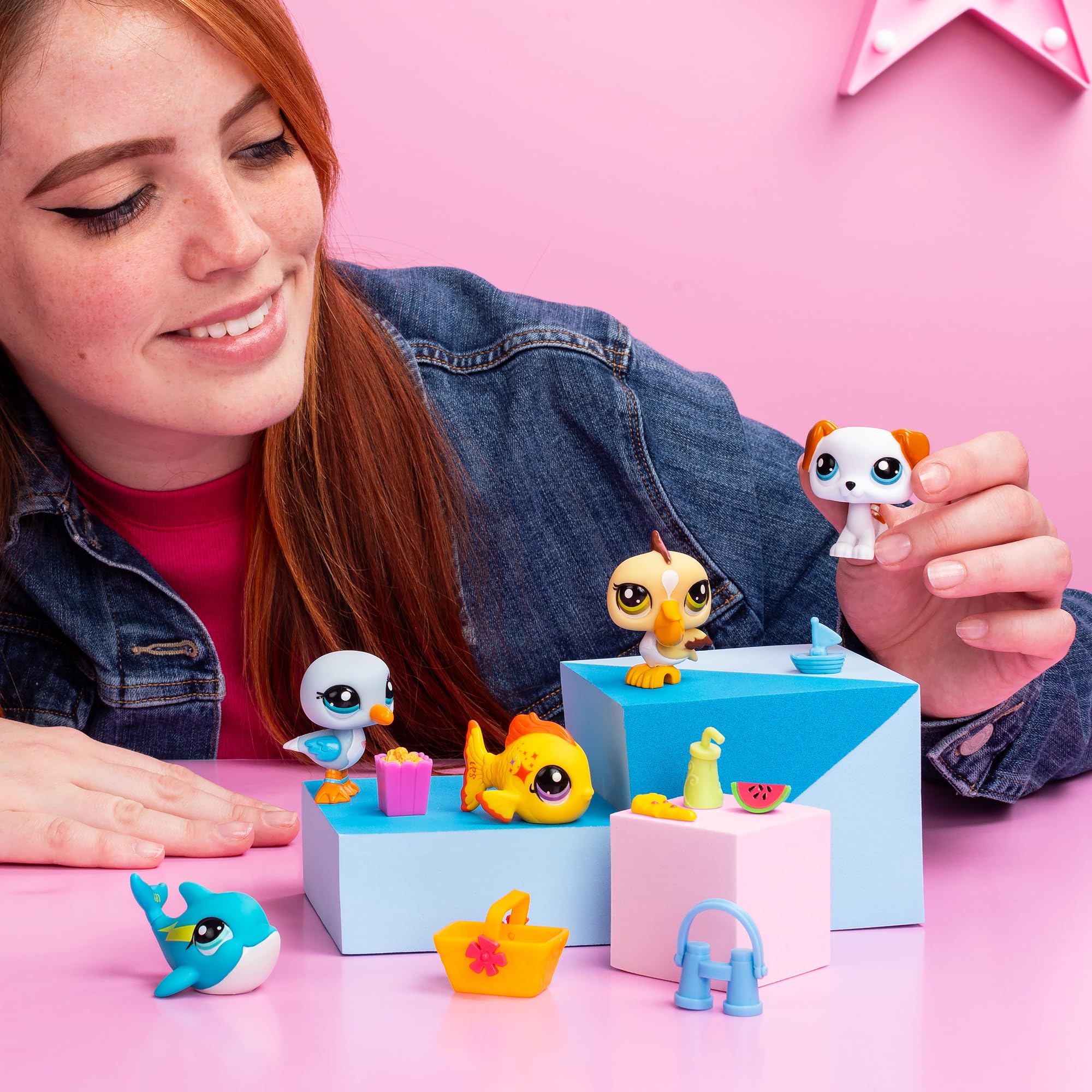 Littlest Pet Shop, Collector Set, Beach Besties Theme - Gen 7, Pets #61 to #65, Authentic LPS Bobble Head Figure, Collectible Imagination Toy Animal, Kidults, Girls, Boys, Kids, Tweens Ages 4+