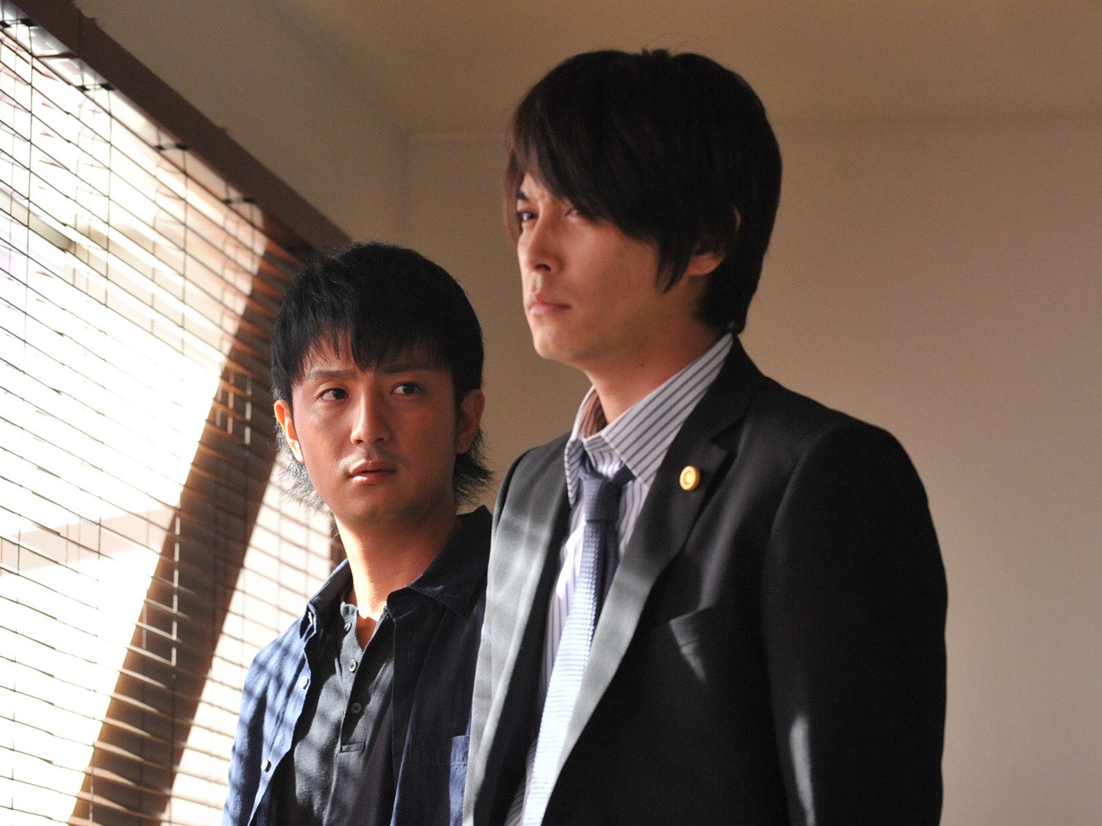 Amazon Co Jp 逃亡弁護士を観る Prime Video