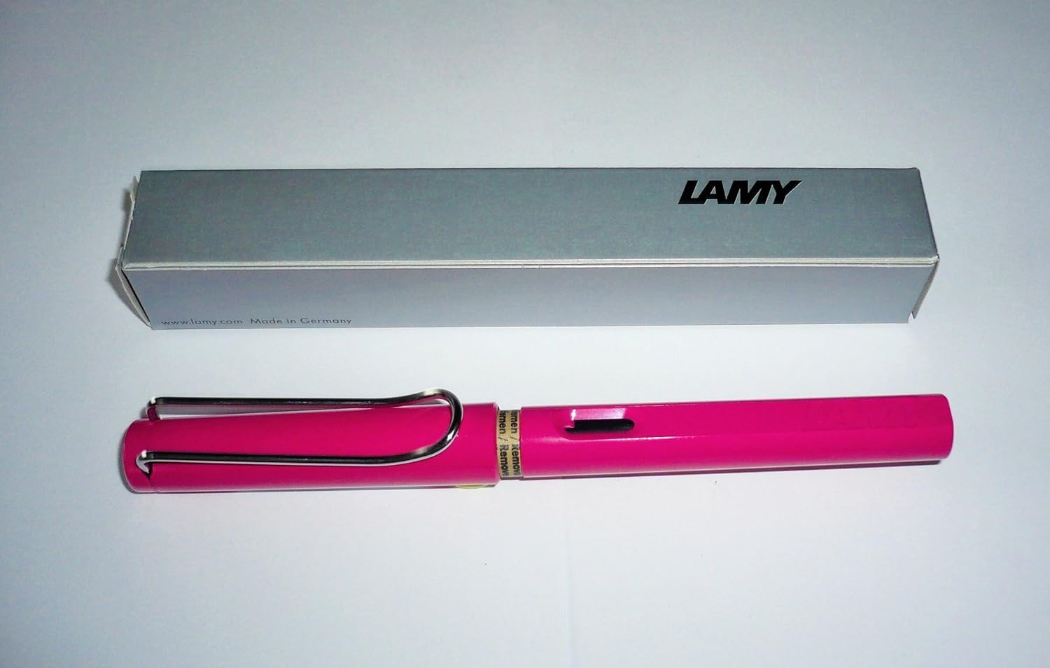 LAMY safari pink, Fountain Pen with ergonomic grip & polished steel nib in size F, ideal for any Writing & Calligraphy - Image 5