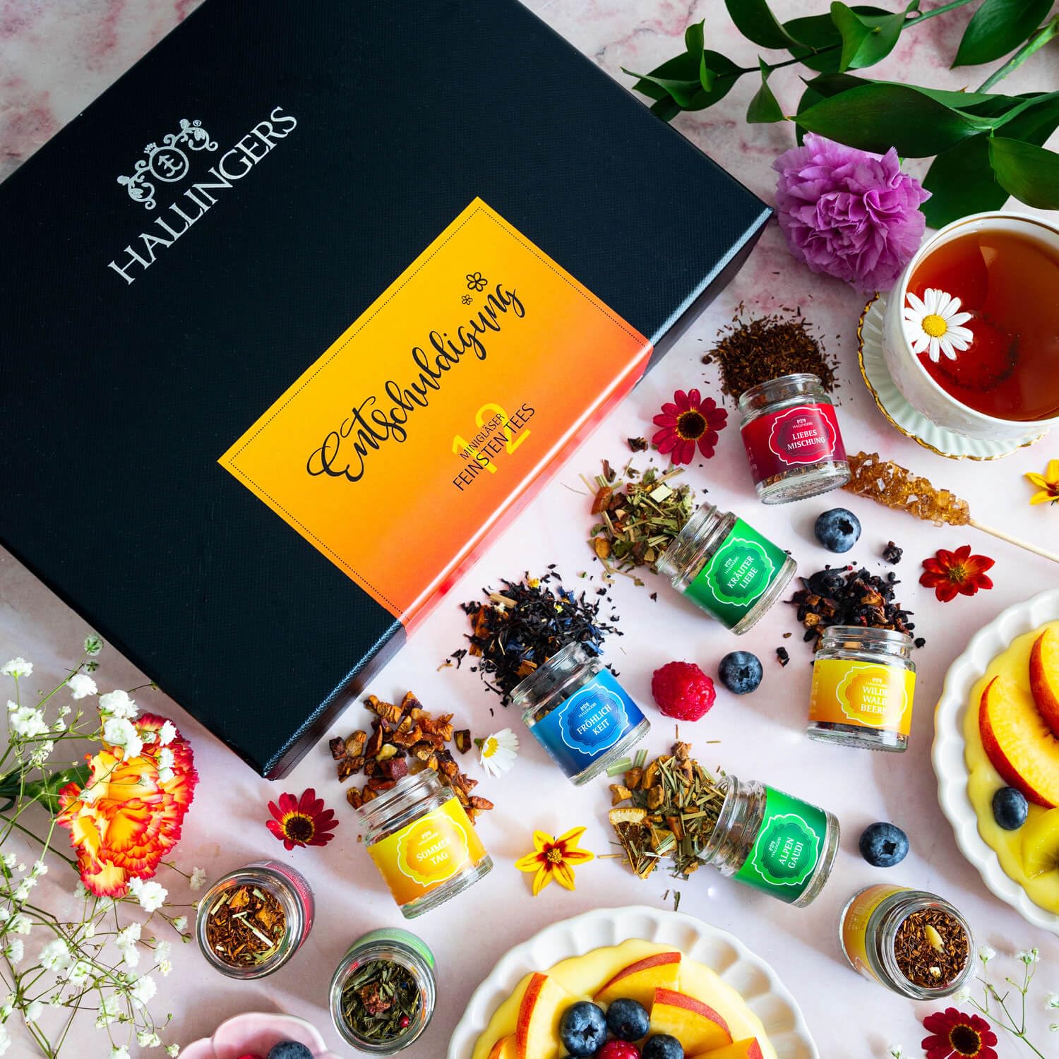 Hallingers Genuss Manufaktur Tee Geschenk-Set - 12 Sorten premium loser Tee Probierset in edler Geschenkbox mit Rezept-Booklet "Entschuldigung", Geschenkidee für Frauen Männer 2