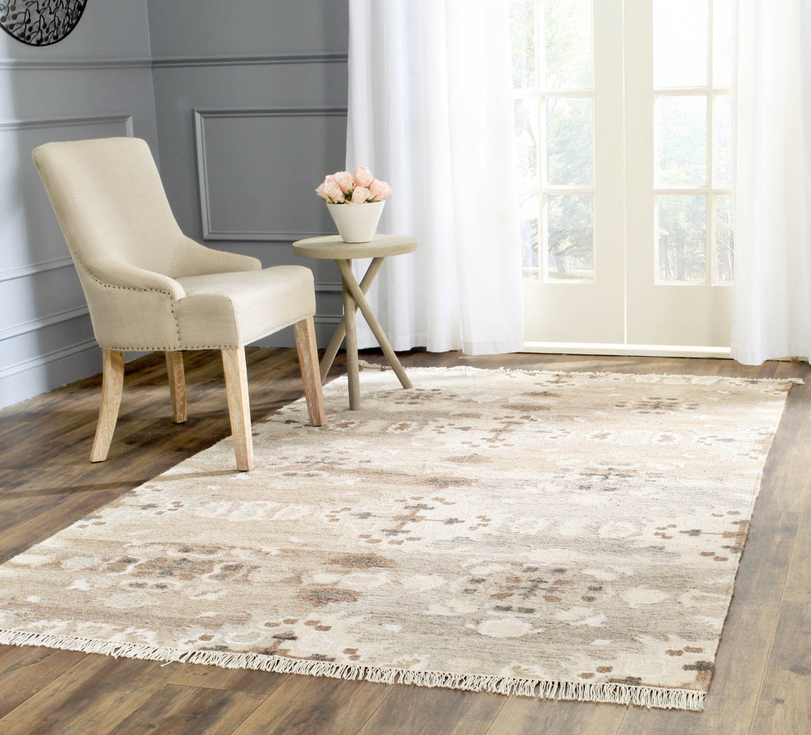 Safavieh Moroccan Boho Tribal Indoor Flatweave Rectangle Area Rug, Natural Kilim Collection, NKM318, in Grey / Multi, 91 X 152 cm for Living Room, Bedroom or Any Indoor Space