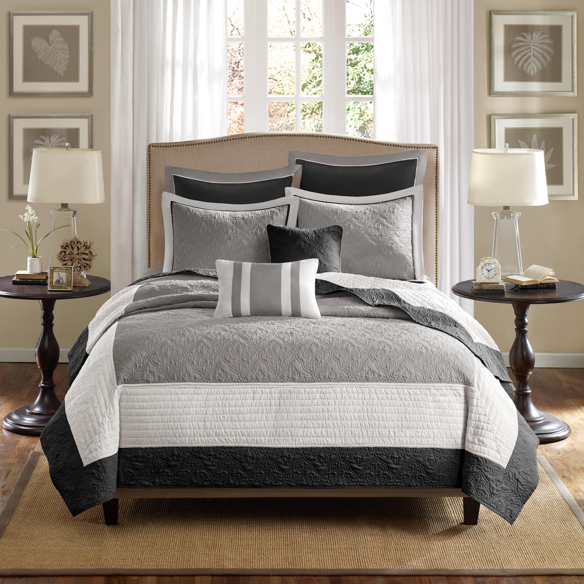 Photo 1 of KING/CAL-KING Madison Park Attingham Reversible Quilt Set - All Season Breathable Coverlet, Lightweight Cozy Bedding Layers, Matching Shams, (104"x94"), Black Multi 7 Piece