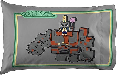 Amazon Co Jp Jay Franco マインクラフト ダンジョンズ ダンジョンズ シングル枕カバー1枚 両面キッズスーパーソフト レッドストーンモンスターとアーチイラーの寝具 公式マインクラフト製品 ホーム キッチン