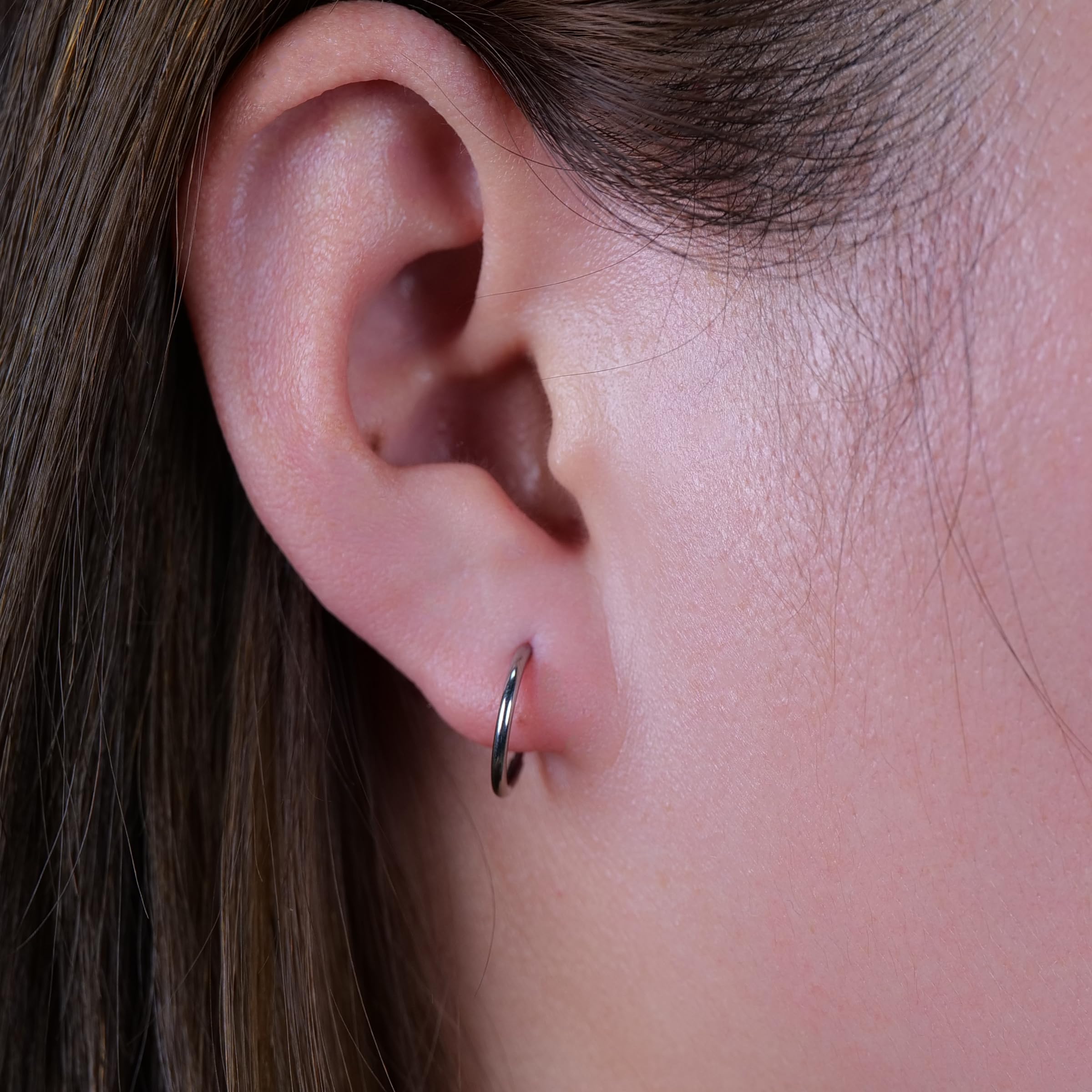 limerencia G23 Titanium Slim Huggie Hoop Earrings, Hypoallergenic F136 Implant Grade Pure Titanium for Sensitive Ears