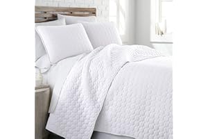 Southshore Fine Living, Inc. Oversized Quilt Set Lightweight, Soft Coverlet Bedspread 3-Piece Bedding Set with Two Matching Shams (108 in Wide x 98 in Long), White, King/California King