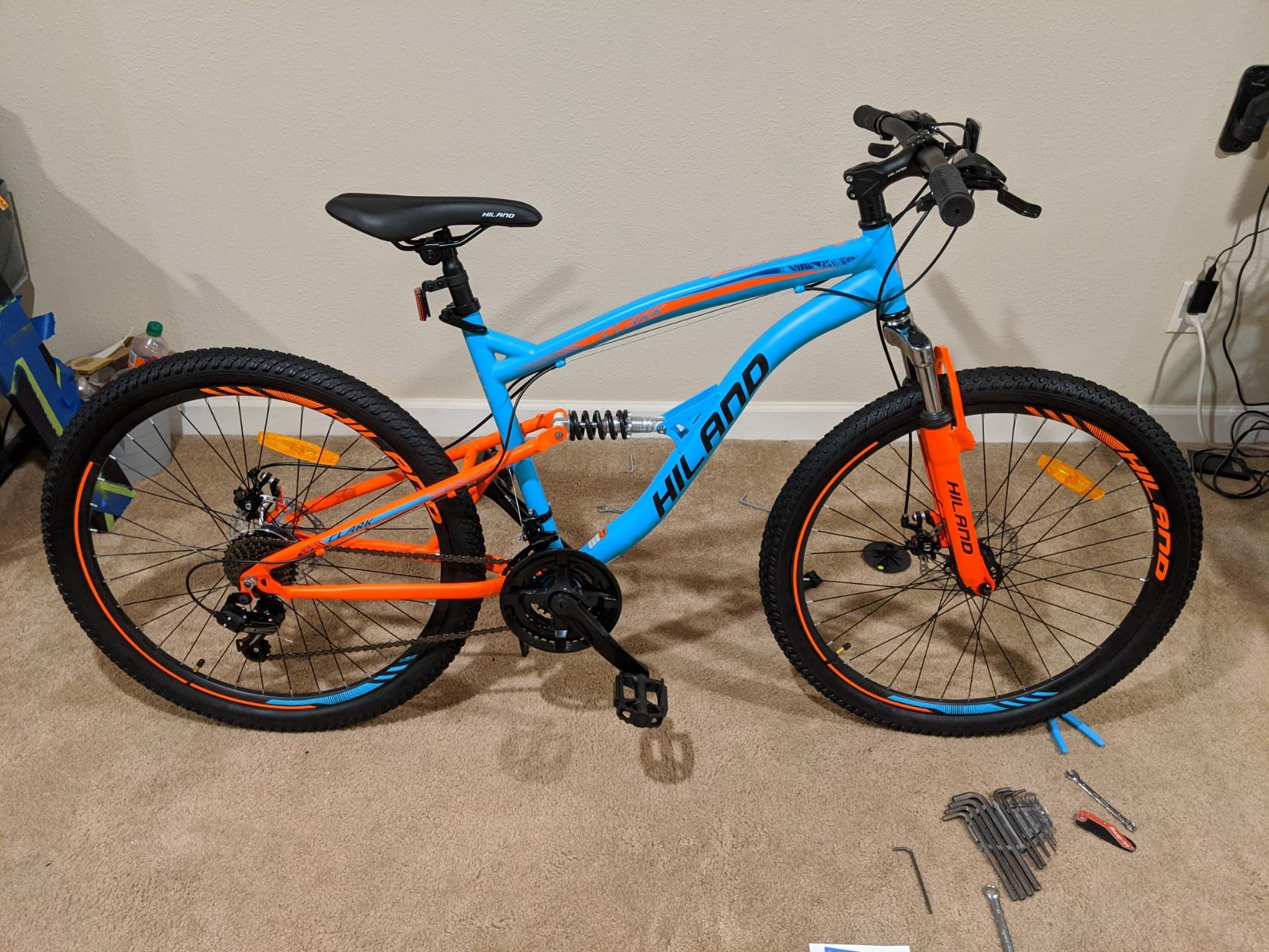 Disc Brakes 26 Genesis V2100 Mountain Bike Genesis 26 V2100 Men's