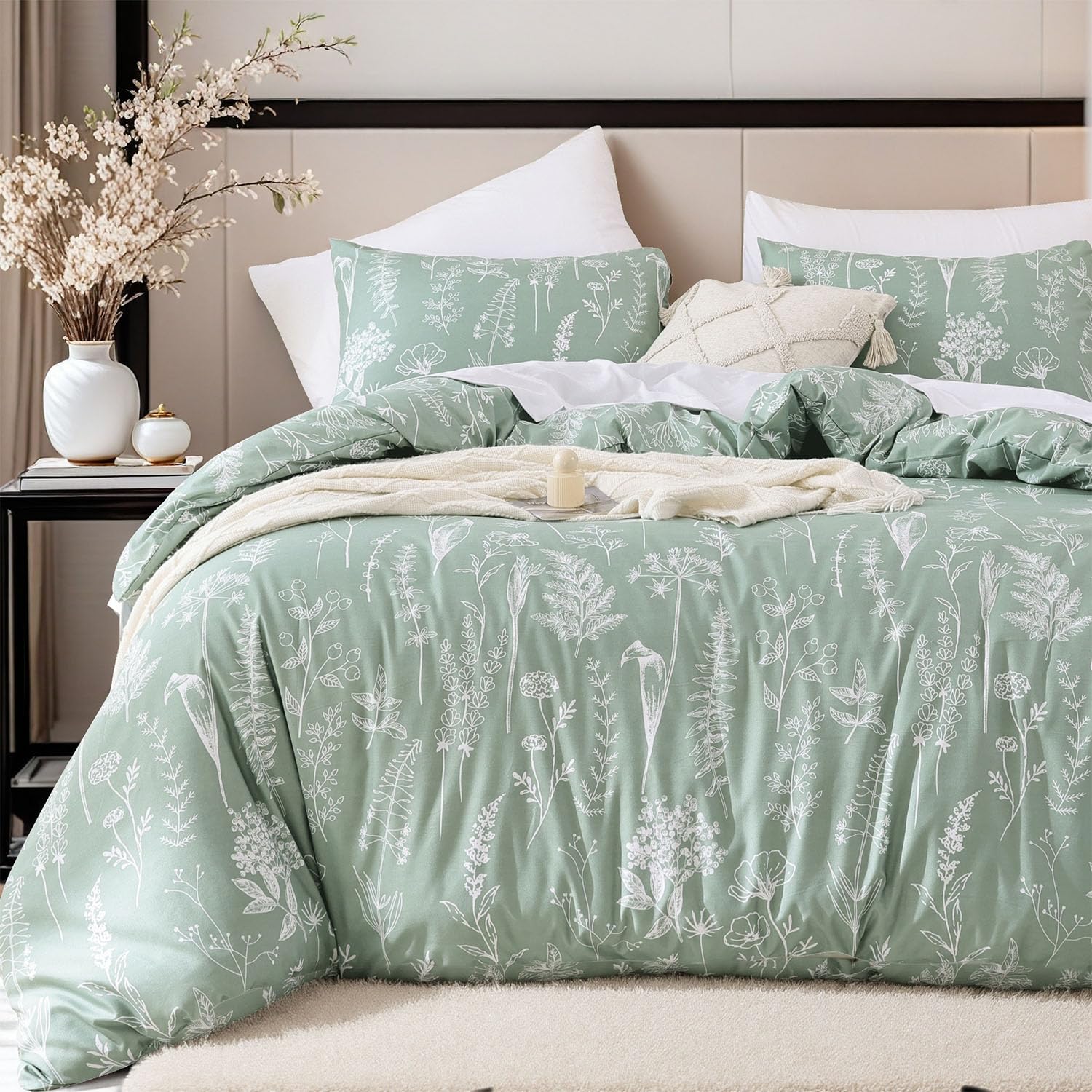 JANZAA Queen Comforter Set Sage Green Comforter