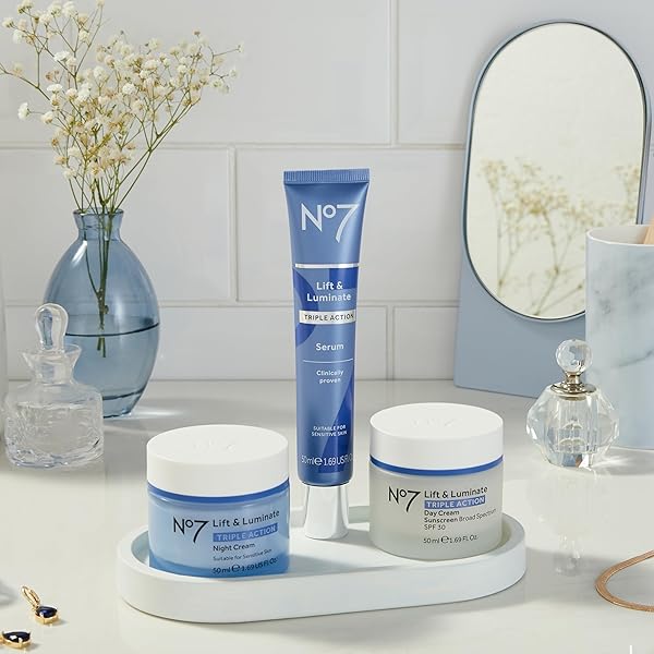 NO7 LIFT & LUMINATE TRIPLE ACTION FACE CREAM – FRAGRANCE FREE FACE MOISTURIZER WITH SPF 30 – FORMULATED WITH ANTI AGING COLLAGEN PEPTIDES & BRIGHTENING COMPLEX (1.69 OZ)