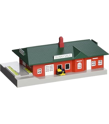 Amazon.com: Bachmann Trains 35213 Roadside U.S.A. Resin Building