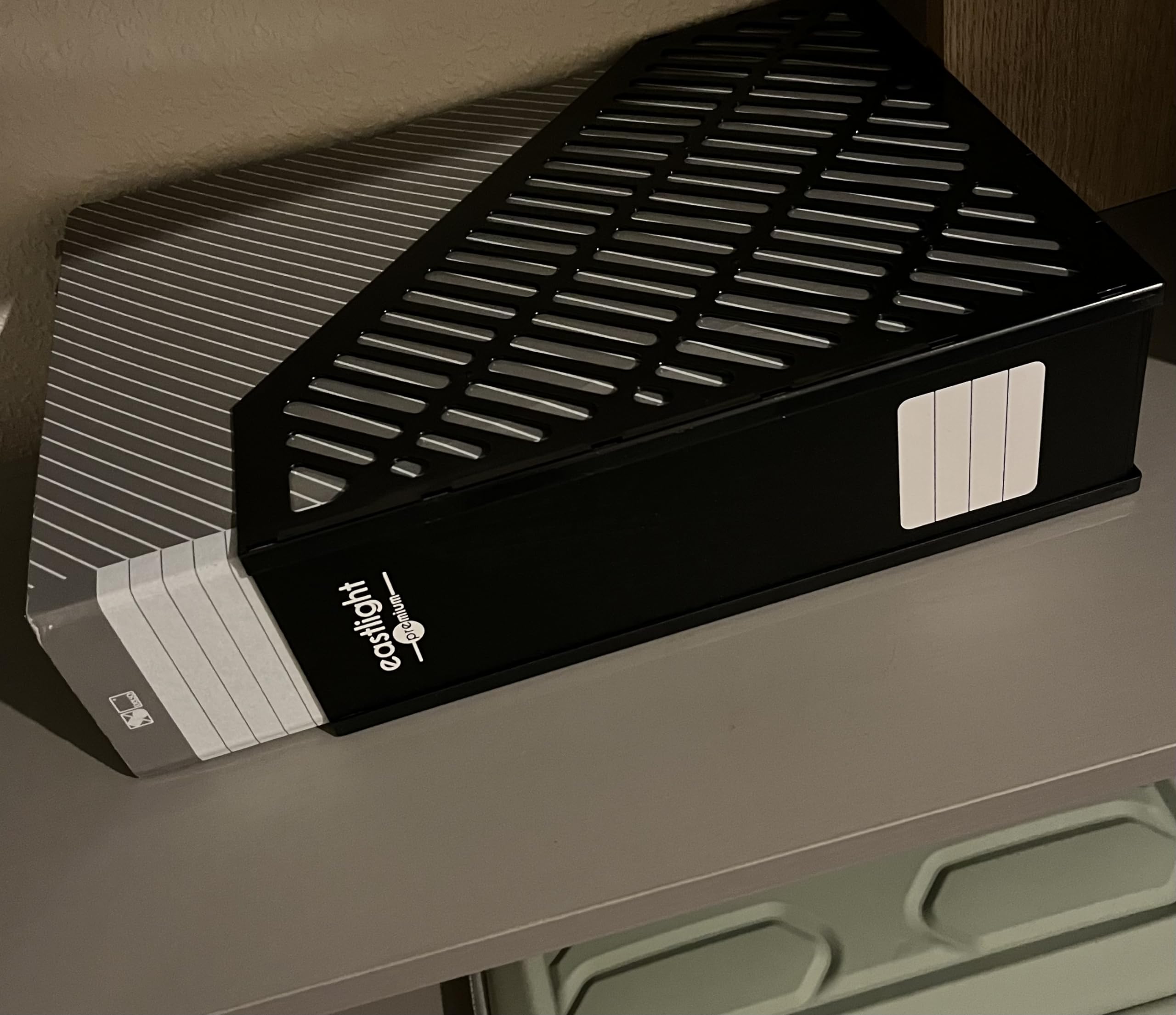 EASTLIGHT Pack of 3 Plastic Magazine Holders, Document File Folder Organizer for School Office Organization (Black)