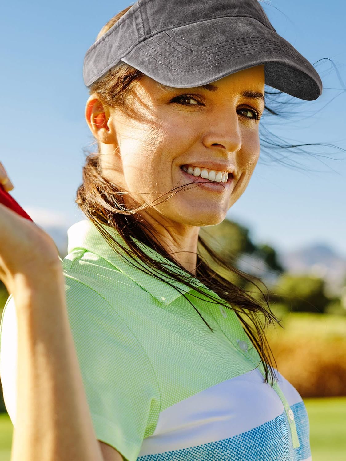 Sun sports. Прическа с козырьком теннисным женская. Vera Pereira. +79173438320 Вера. Парень в теннисном козырьке.