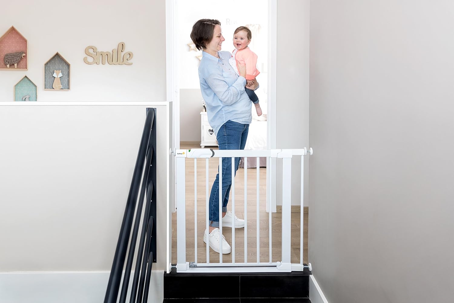 safety first flat step stair gate