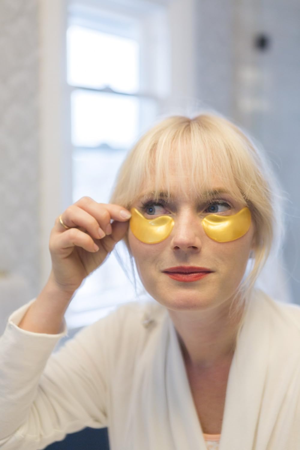 Award Winning Under Eye Mask, Reduce Dark Circles, Puffy Eyes, Undereye Bags, Wrinkles, Gel Under Eye Patches - Image 3
