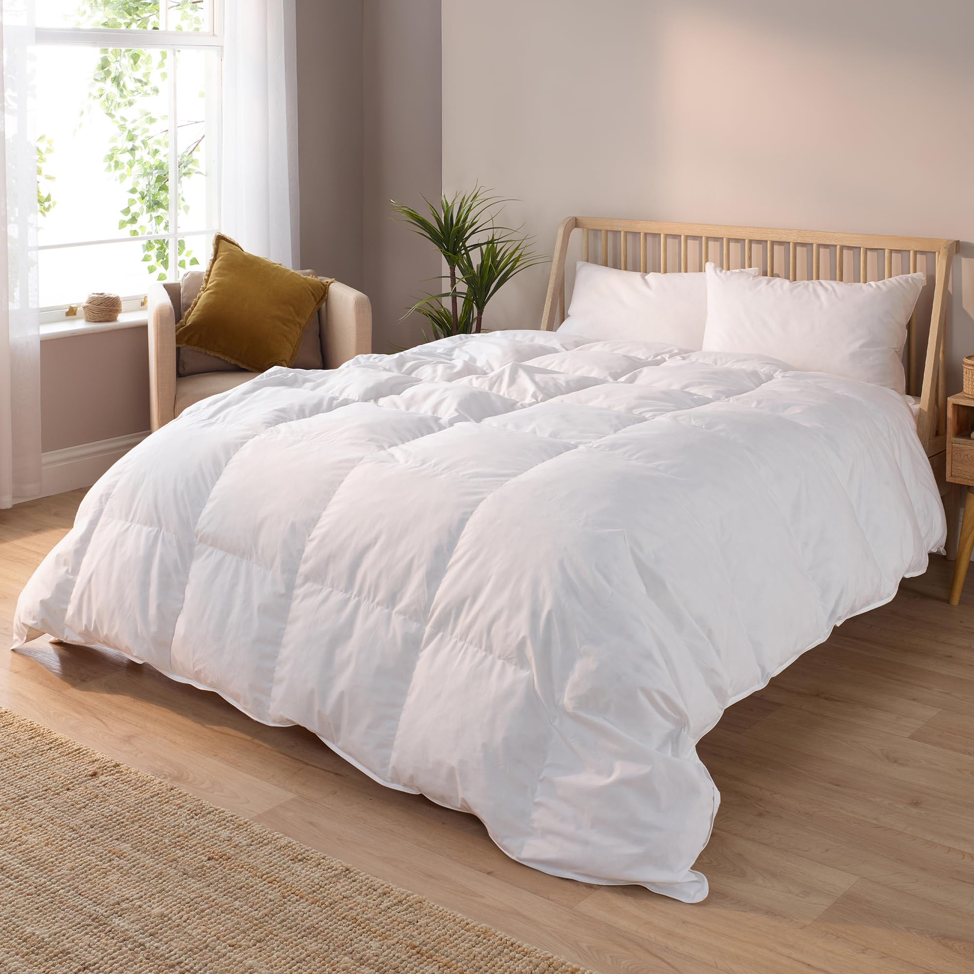 Snuggledown Duck Feather & Down Double Duvet 10.5 Tog - Natural Fill All-Season Quilt with 85% Feather, 15% Down | 230TC Cotton Cover, Box Stitched, UK-Made, Machine Washable (200 x 200cm)