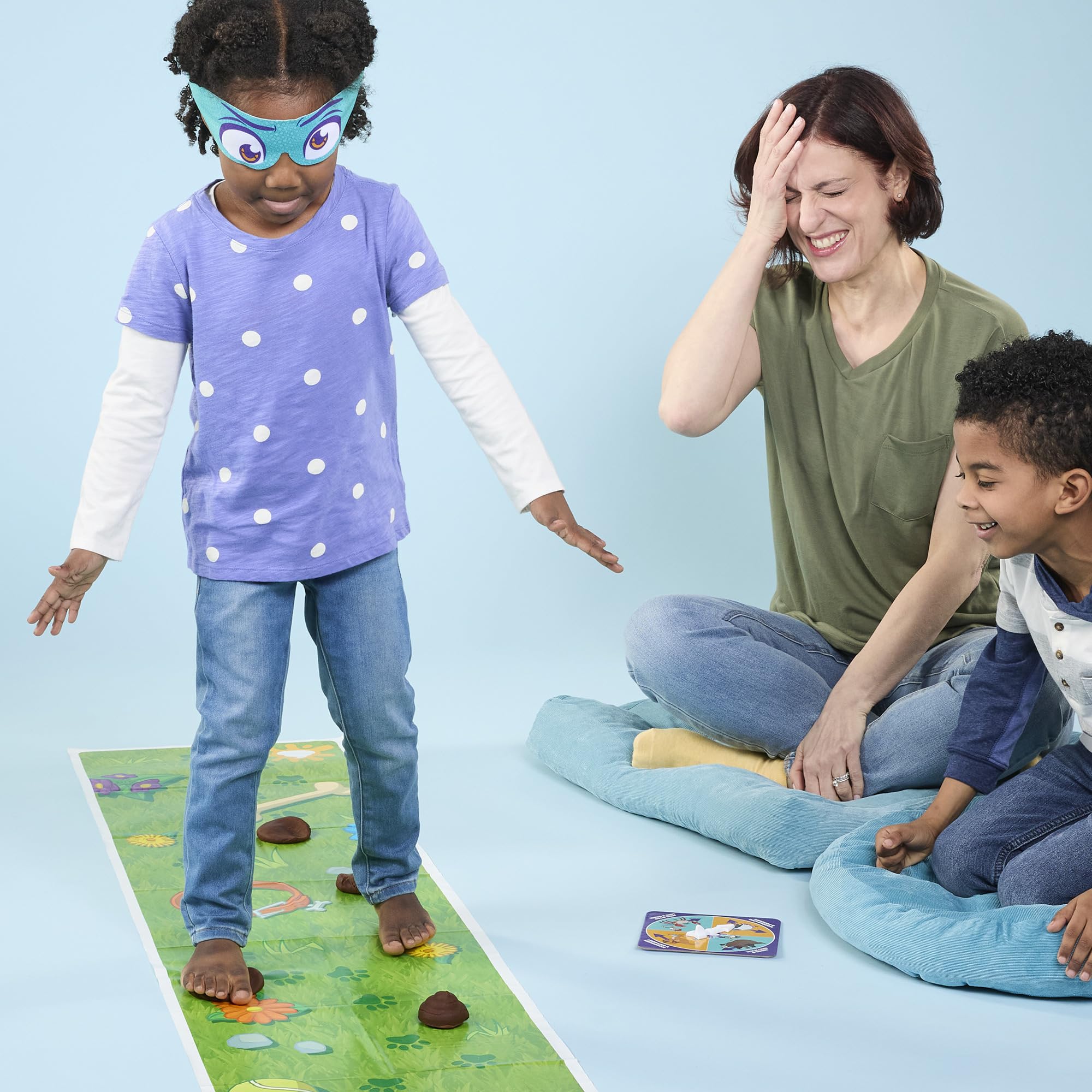 Hasbro Gaming Don't Step in It! Preschool Game I Blindfolded, Poop Party Game | Spinner with 8 Fun Animal Moves | Ages 4+| 1+ Players I Funny Kids Board Games
