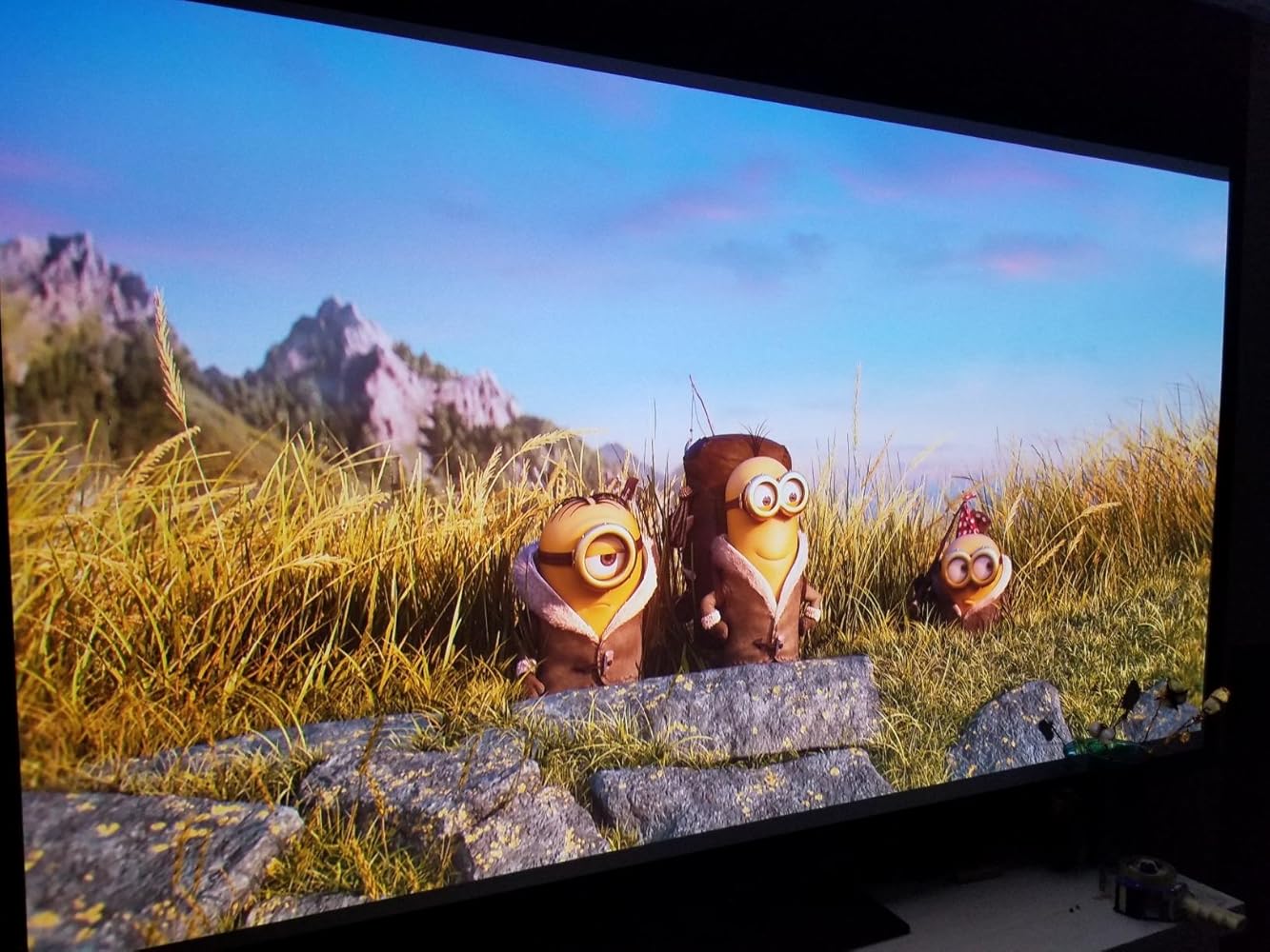 [Elite Screens] Spectrum 2 Series