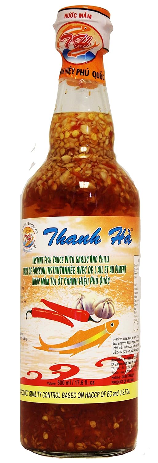 Thanh Ha Fish Sauce with garlic and Chilis, Würzige Fischsosse mit