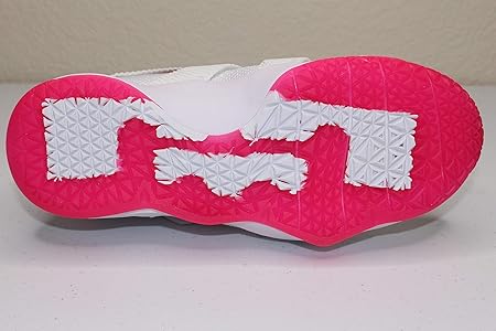 lebron james breast cancer shoes