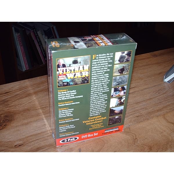 Amazon.com: World War II with Walter Cronkite [DVD] : Walter