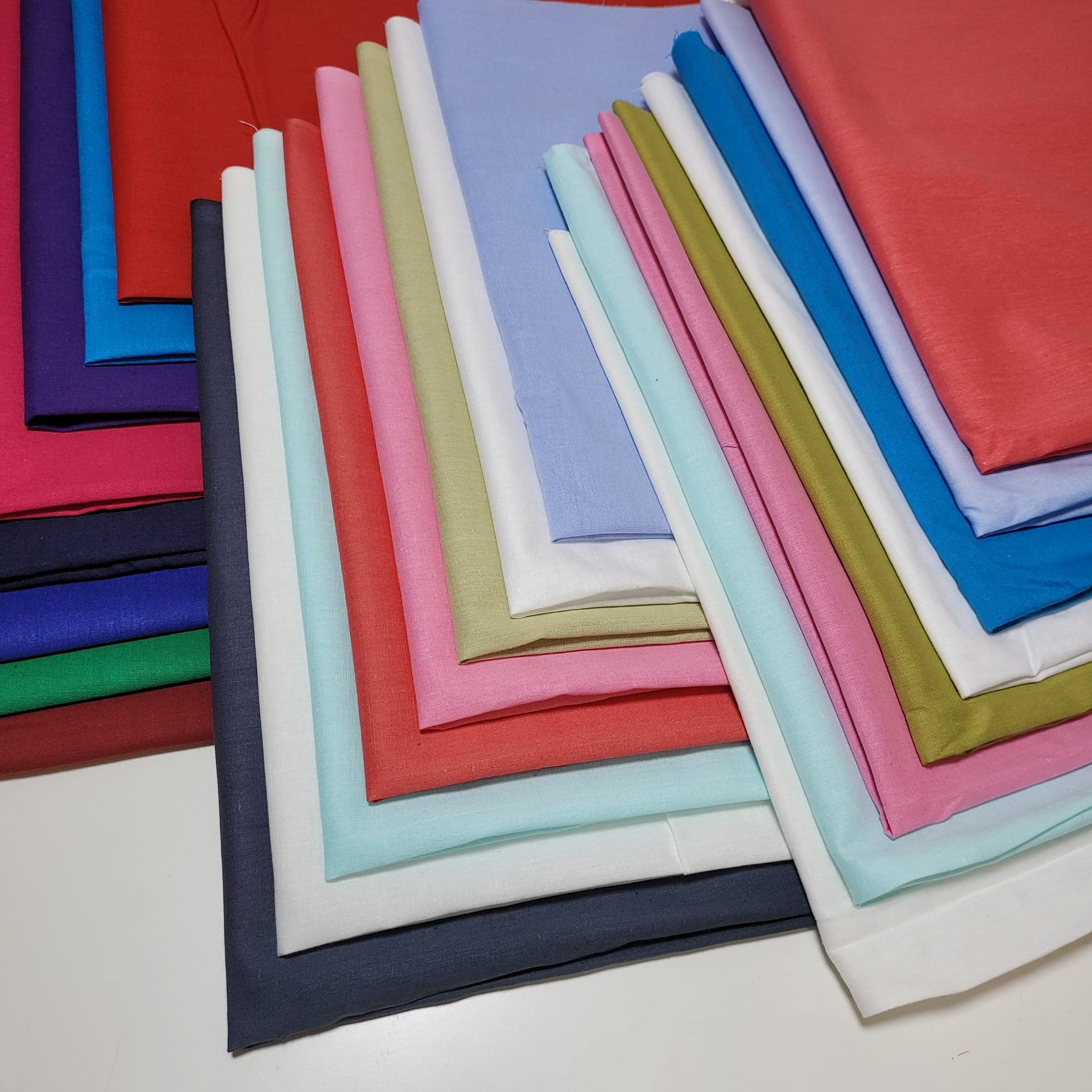 100% Cotton Egyptian/Poplin Fat Quarter Bright/Pastel/Assorted Colours (50X50cm) Various Size Packs (Bright/Pastel/Assorted (24 Piece Bundle))
