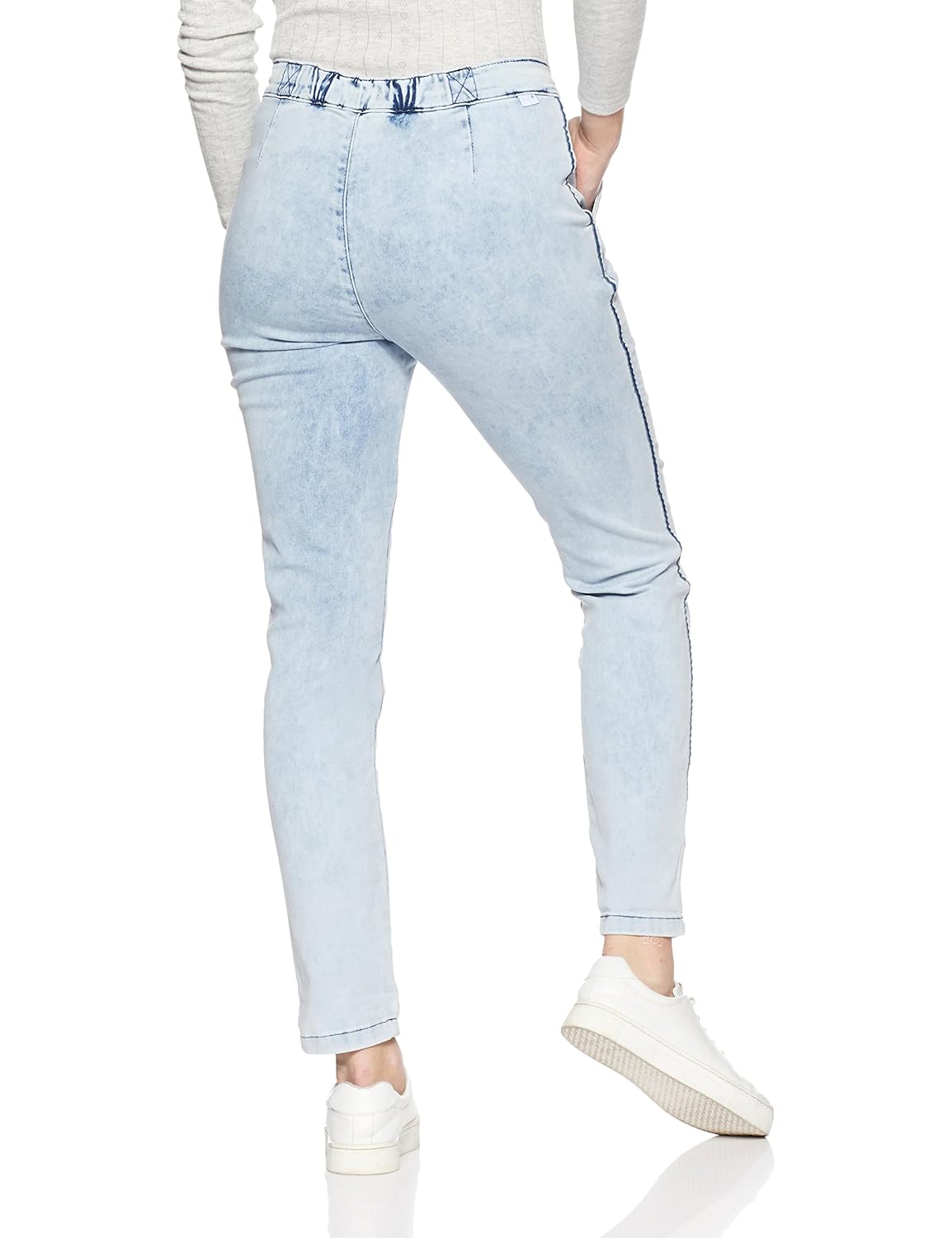 levis women's tapered fit jeans