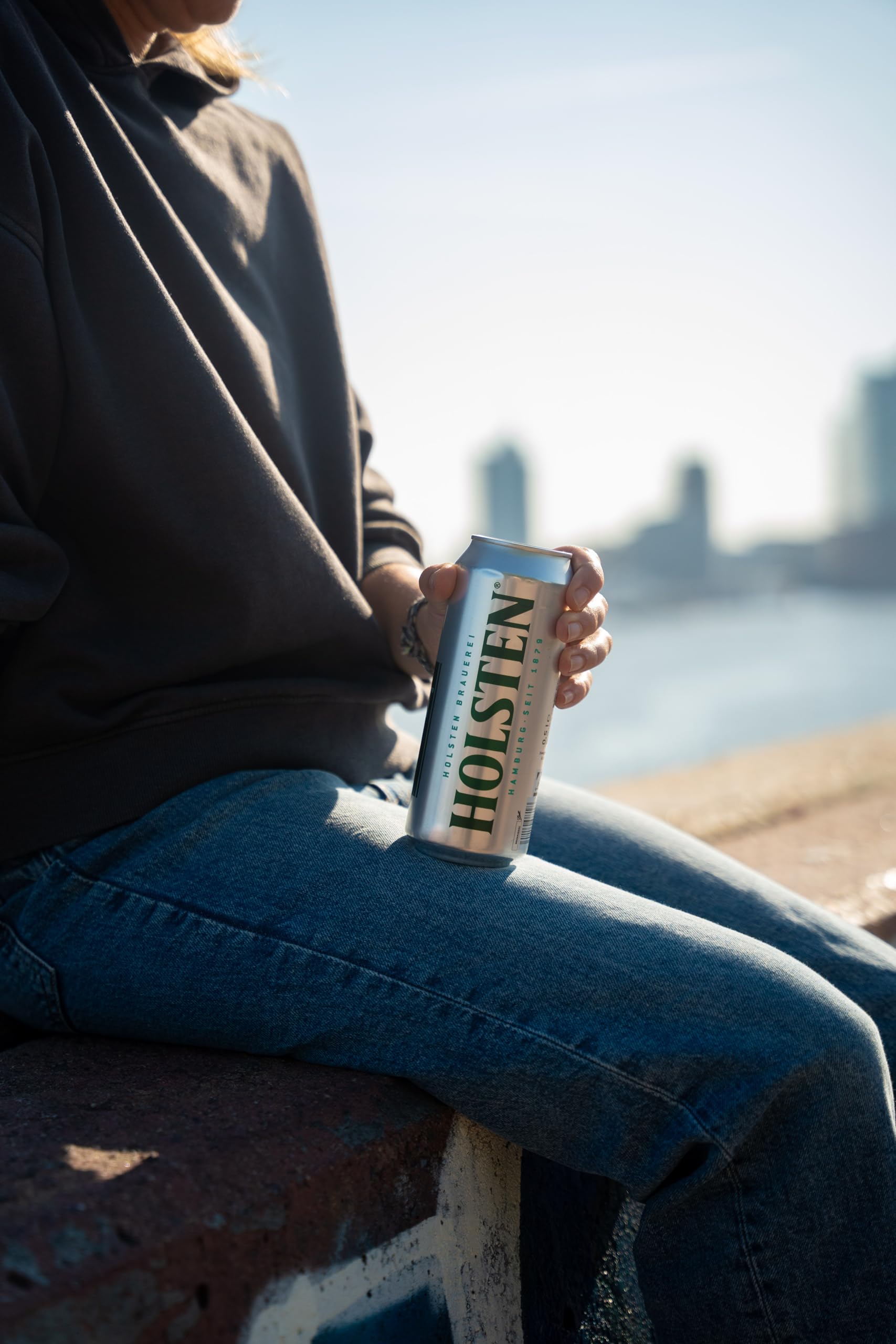 Holsten Pilsener 4,8 % Vol. Premium Pils l |24 Dosenbiere 0,5 L mit erfrischend feinherbem Geschmack | Bierdose Einweg (24 X 0.5 L) 7