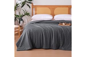Amazon Basics Cooling Comforter, Soft Lightweight Waffle Weave Blanket for Hot Sleepers, Summer & All Season Bedding to Keep Cool for Night Sweats, 90"x90", Queen, Dark Gray - 1
