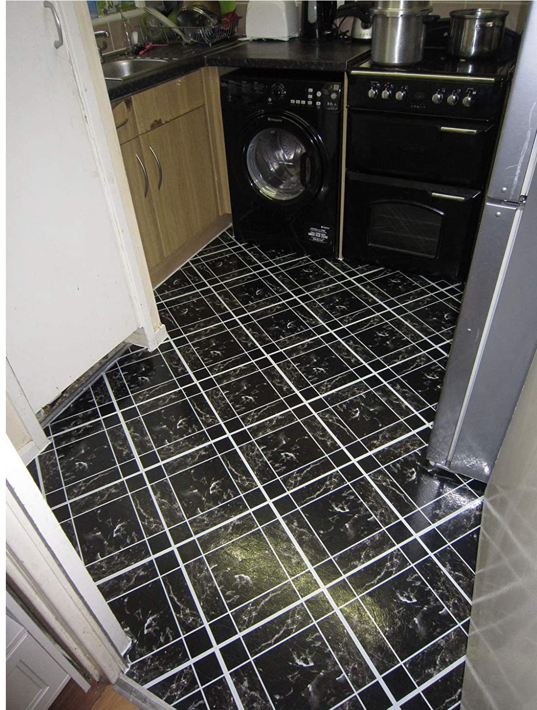 44 x Vinyl Floor Tiles - Self Adhesive - Kitchen / Bathroom Sticky - Brand New - Marble Grid Effect