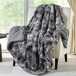 Bedsure GentleSoft Sherpa Fluffy Throw Blanket