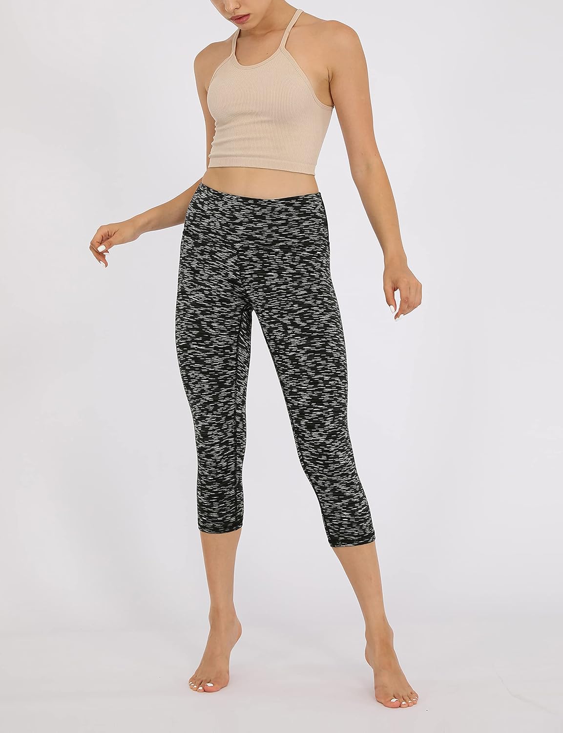 ODODOS Women's High Waist Yoga Capris, Tummy Control Workout Running Capri Leggings with Inner Pocket: Clothing
