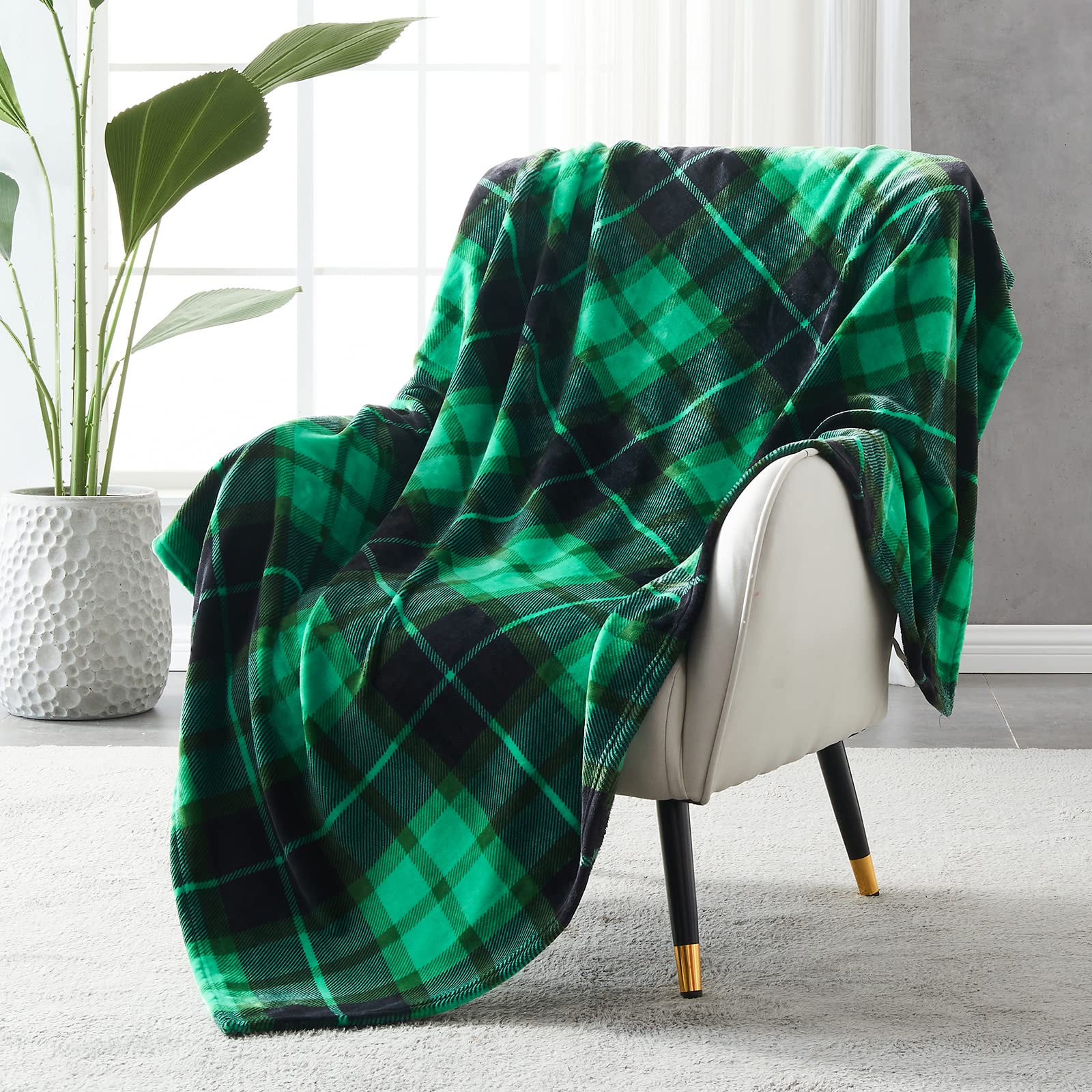 SOCHOW Flannel Fleece Blanket 150cm×200cm, All Season Plaid Green Blanket for Bed, Couch,Car