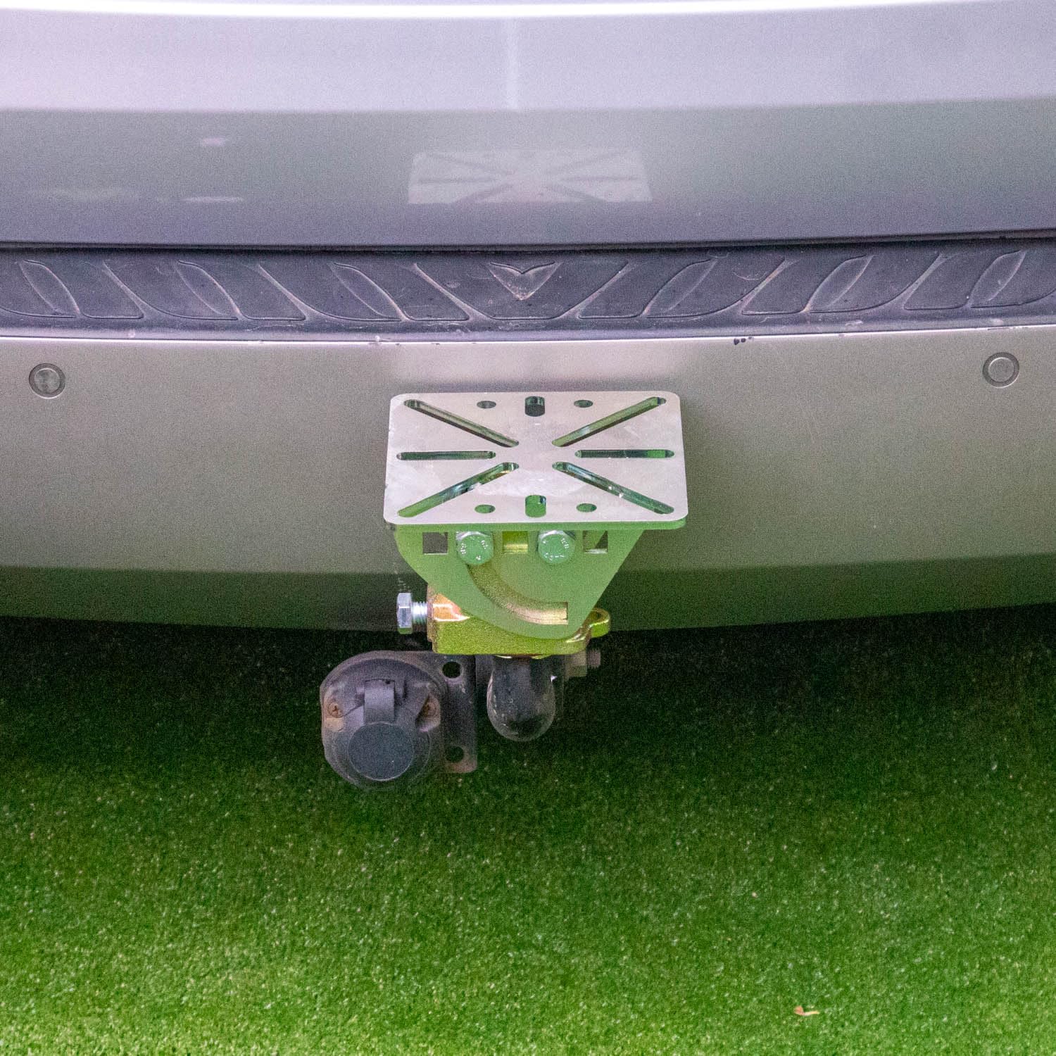 bak-rak Vice-rak - for mounting a vice to your tow-ball